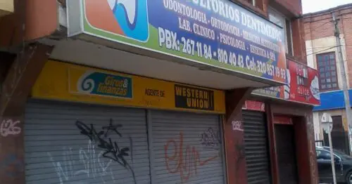 CONSULTORIOS DENTIMEDIC CONSULTORIOS DENTIMEDIC